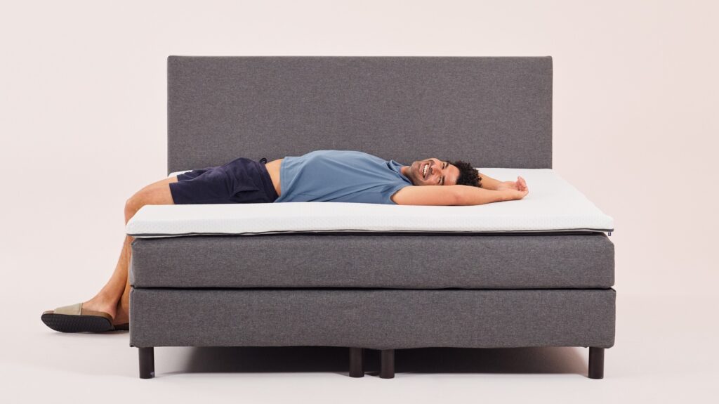 Surmatelas Emma Original posé sur un lit