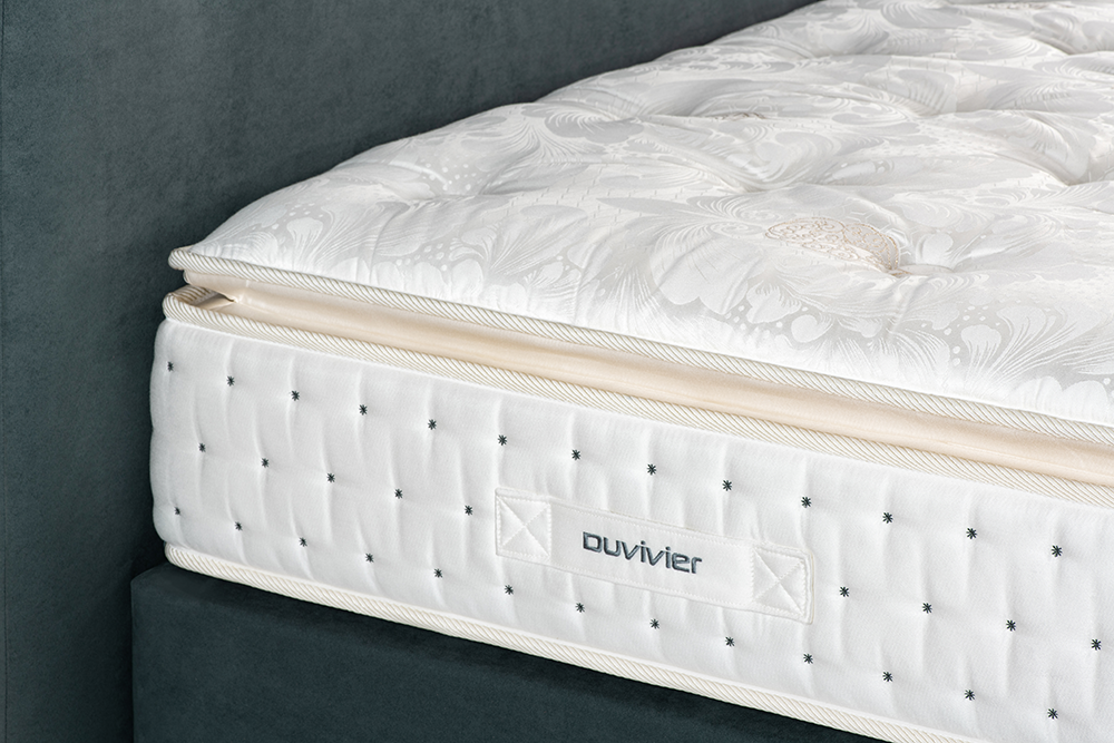 Finition pillow top du matelas Duvivier Terre de Rêves en gros plan