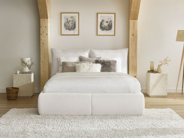 Lit coffre BoBoChic Garance, détail de la tête de lit effet oreiller