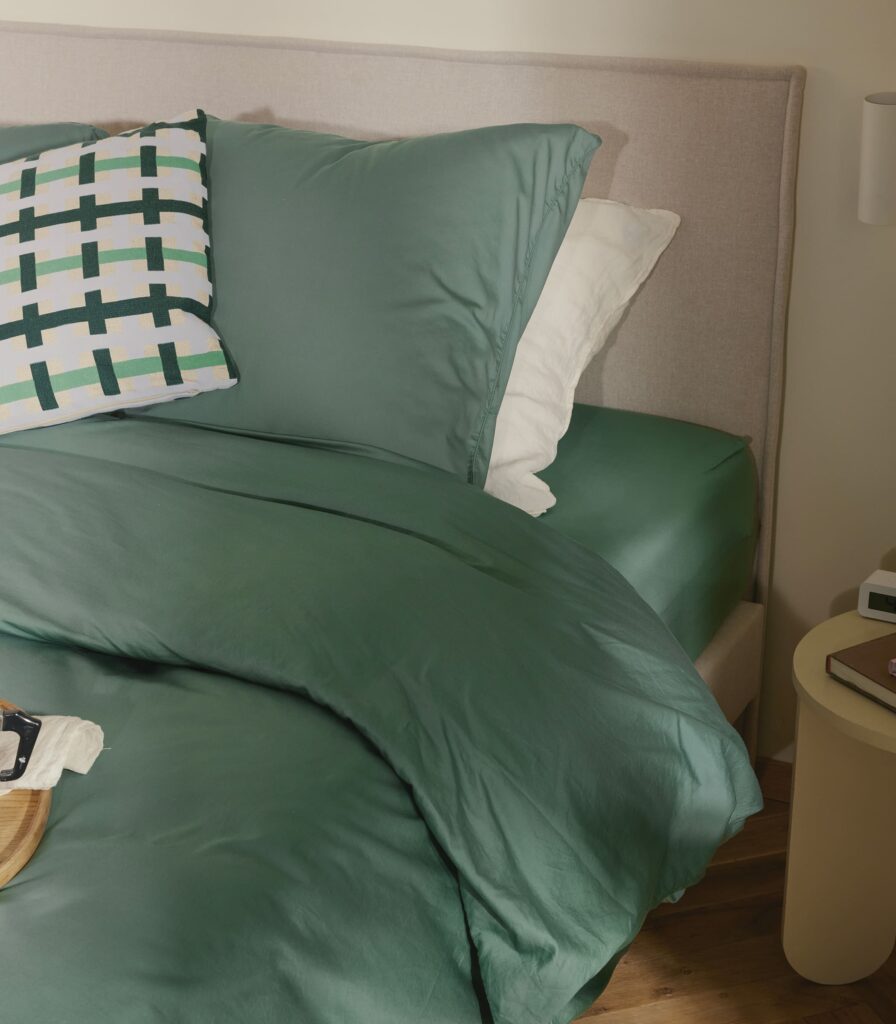 Tediber Lit Tapissier installe dans une chambre