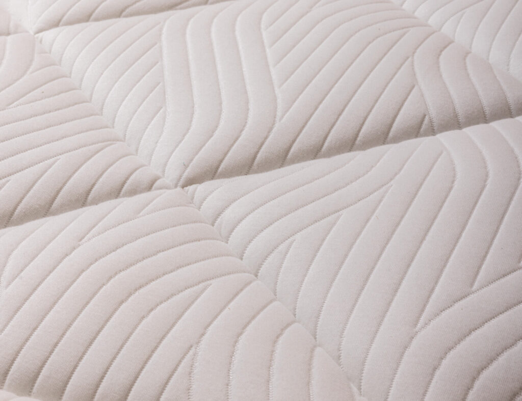 Matelas Épéda Gemme – gros plan du matelassage