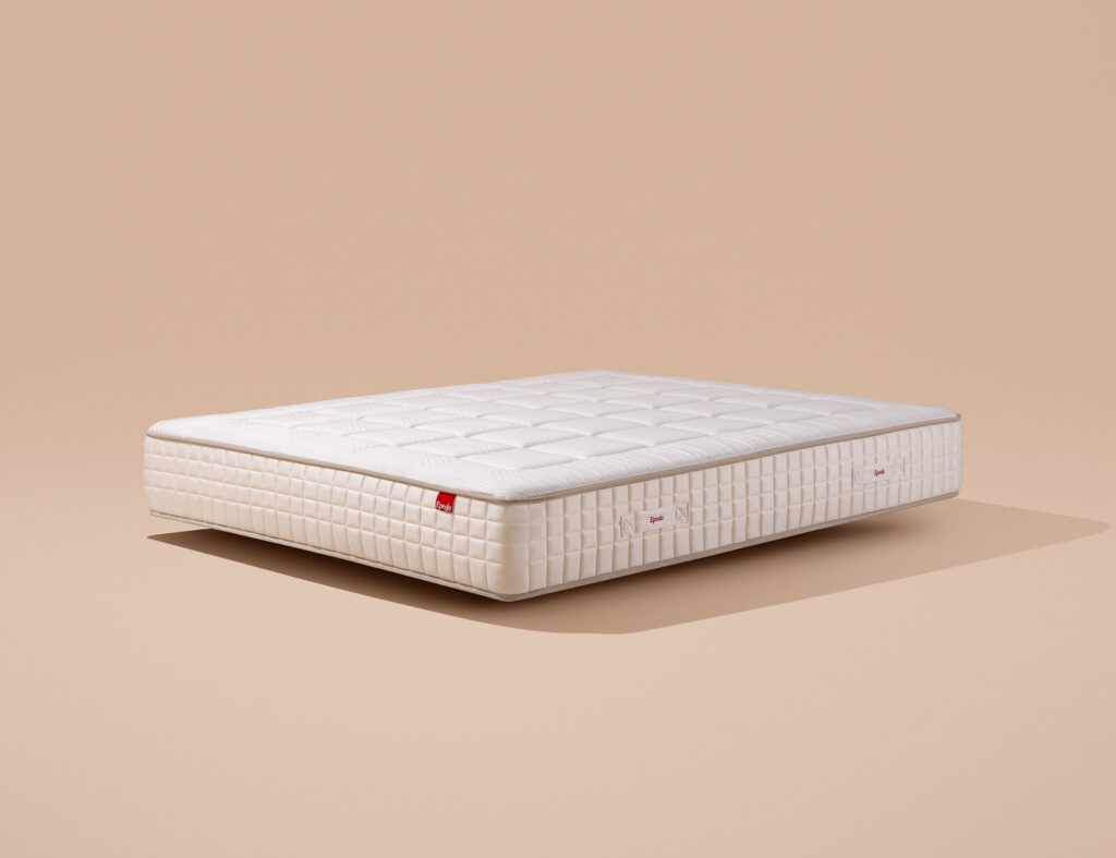 Matelas Épéda Joaillier – photo produit en studio