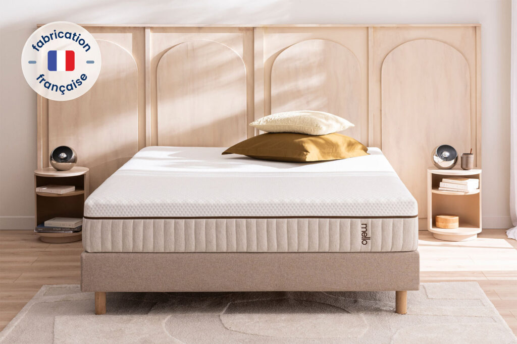 Matelas Mello Hybride Air posé sur un sommier dans une chambre