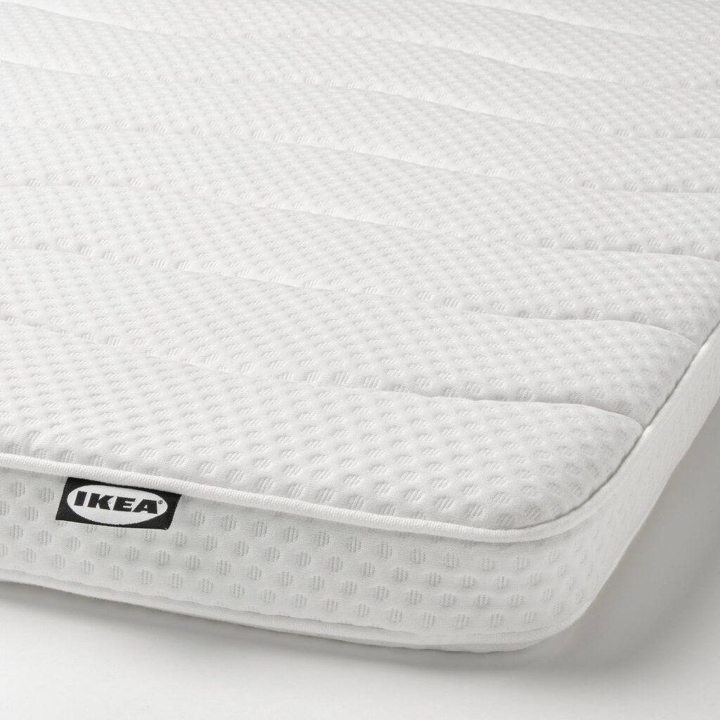 Surmatelas IKEA NORRSELE, gros plan sur le tissu de la housse