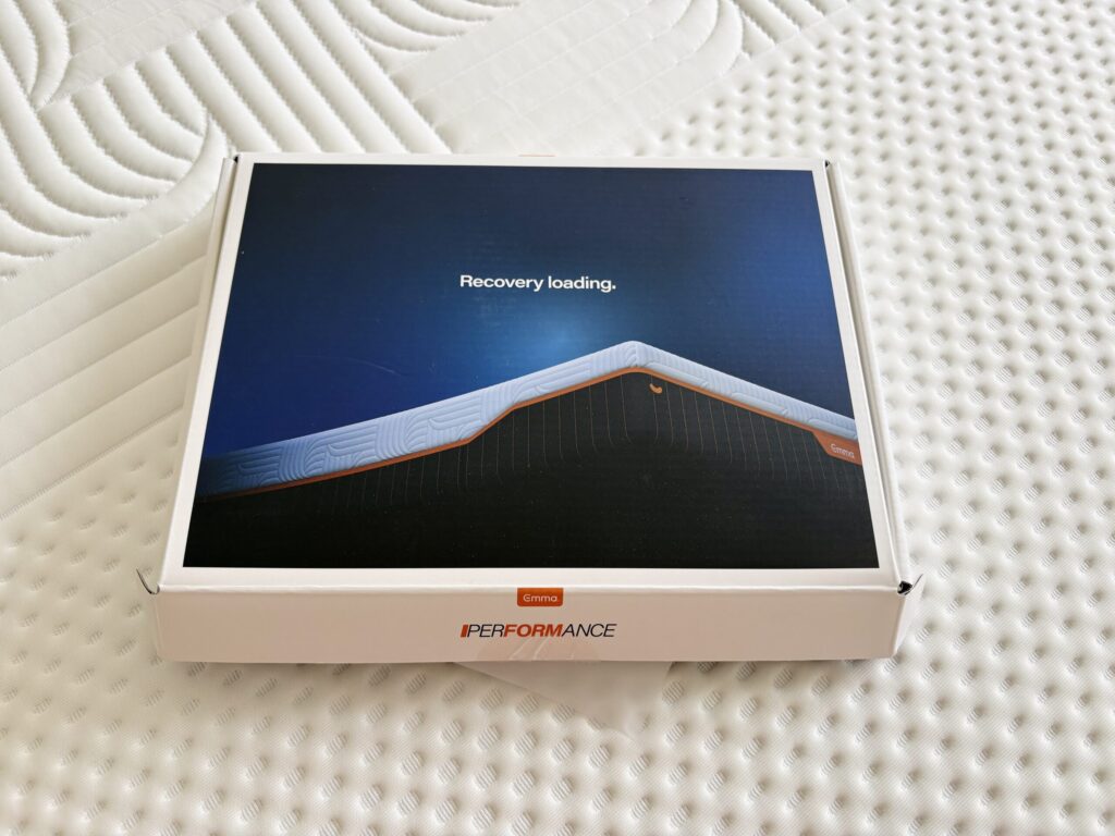 Coffret Emma Performance fermé posé sur le matelas