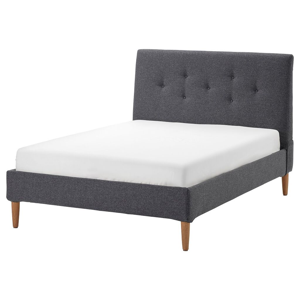 Cadre de lit IKEA IDANÄS matelassé, tissu Gunnared gris foncé, sur fond blanc